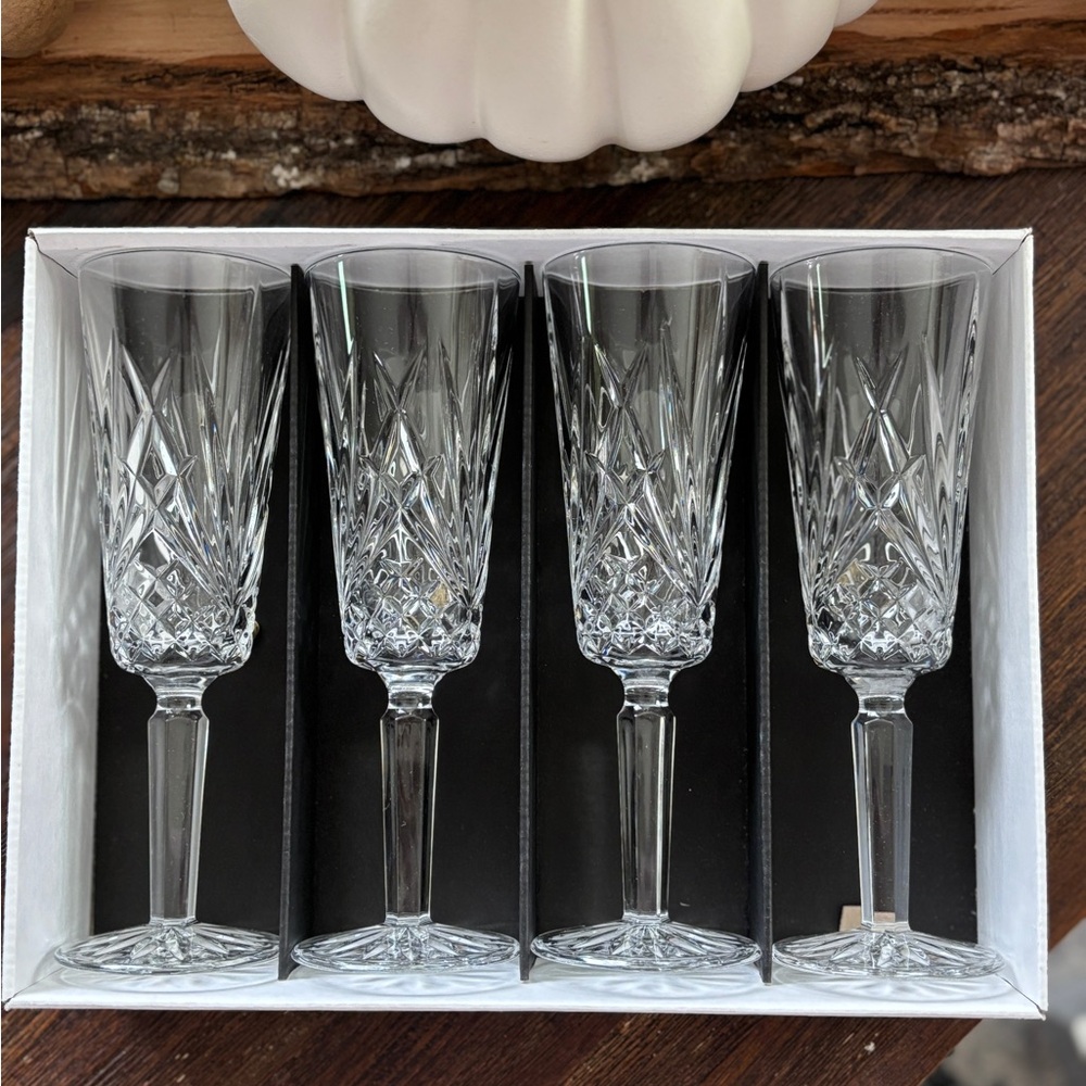 12 Crystal Cut Champagne Flutes